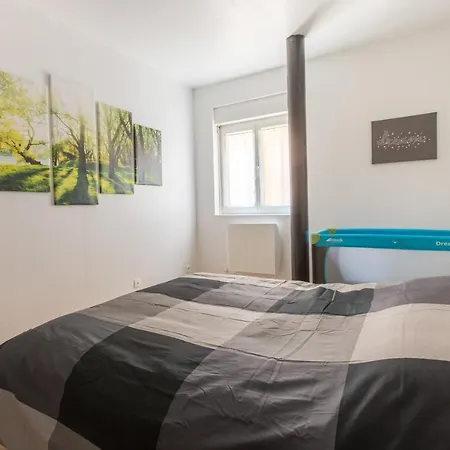 Le Business... Ideal Pour Travailler Pas Que! *