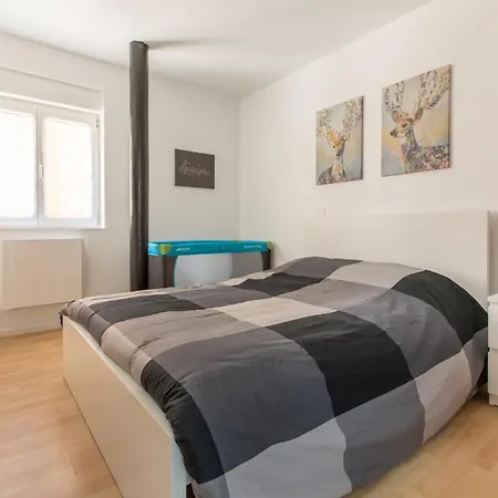 Le Business... Ideal Pour Travailler Pas Que! Tourcoing